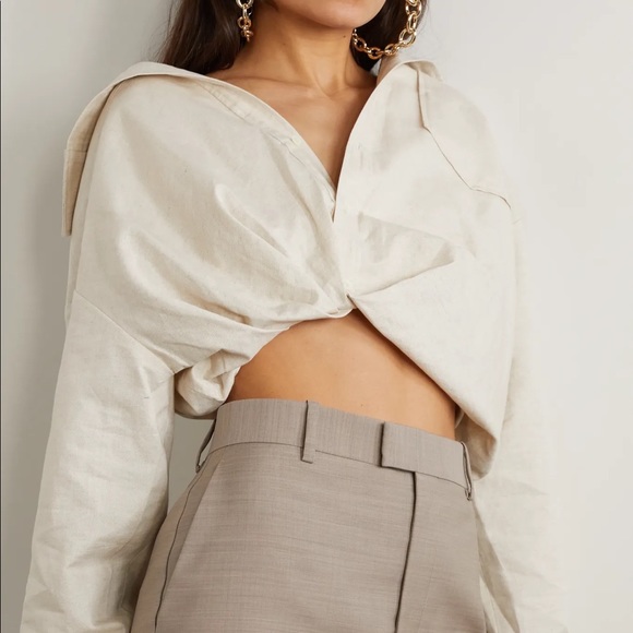 Jacquemus Mejean Cropped Twisted Cotton and Linen-Blend Shirt Neutrals FR40 - Picture 14 of 14